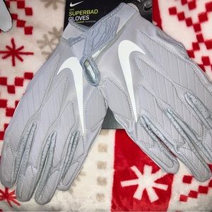 Nike (XXL) Superbad Football Gloves